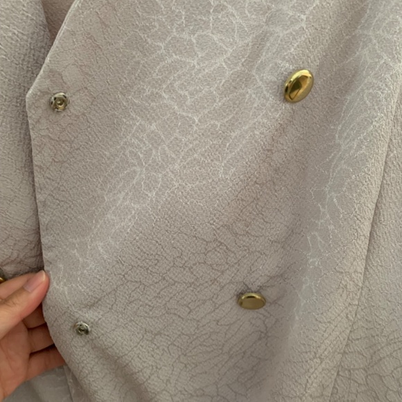 INCREDIBLE vintage pale purple double breasted duster coat with gold buttons - Picture 2 of 16